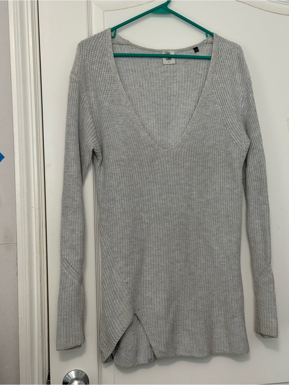 CAbi Light Gray V-Neck Ribbed Knit Pullover